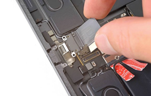 Reparo do Conector de Carga iPad